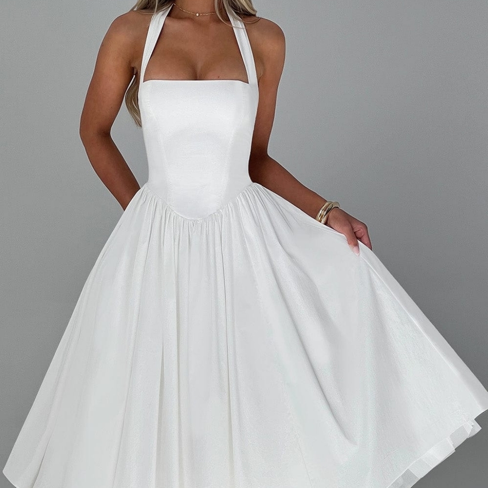 Elegant White Fit-and-Flare Midi Dress